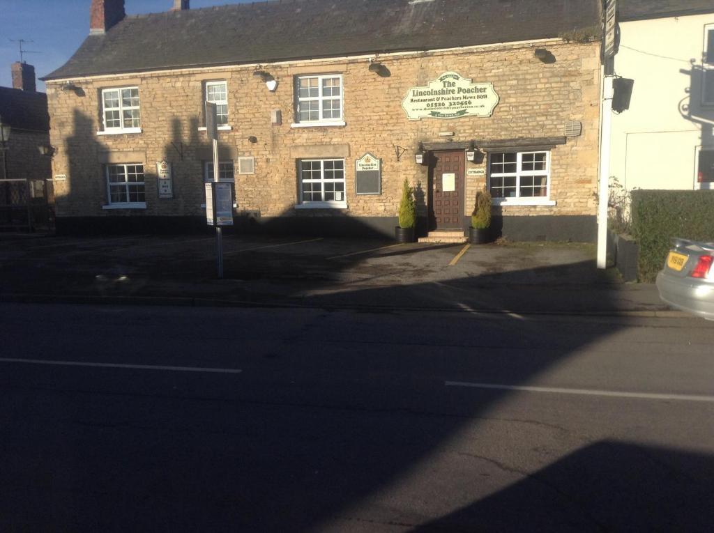 The Lincolnshire Poacher Inn Metheringham エクステリア 写真