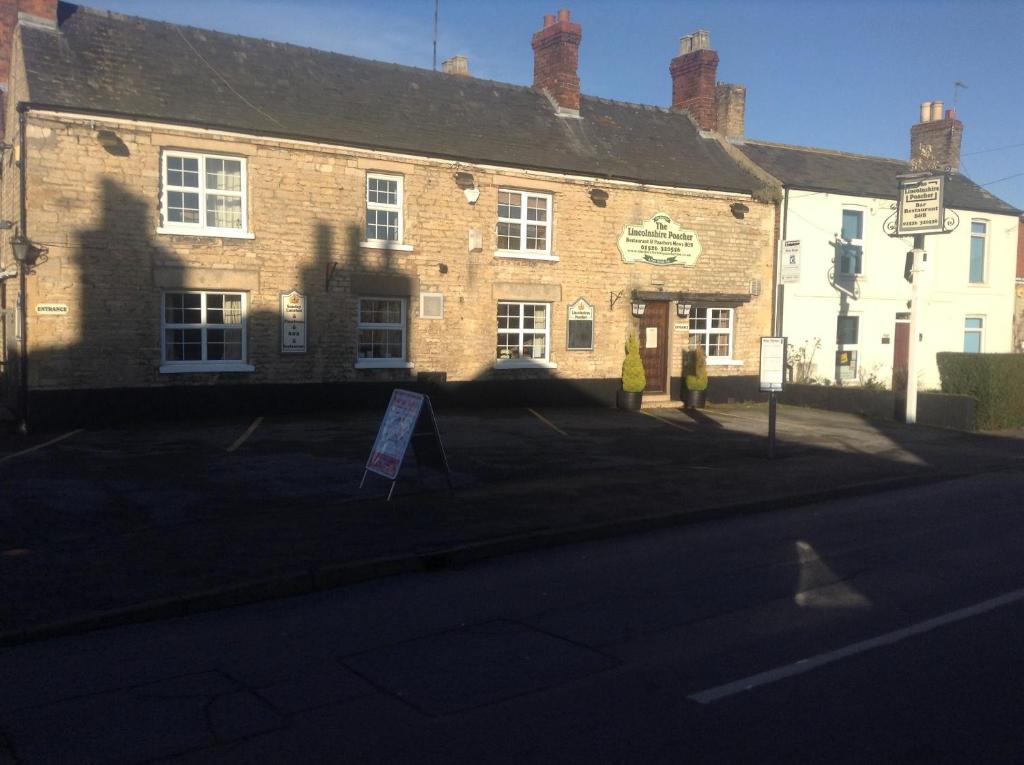 The Lincolnshire Poacher Inn Metheringham エクステリア 写真