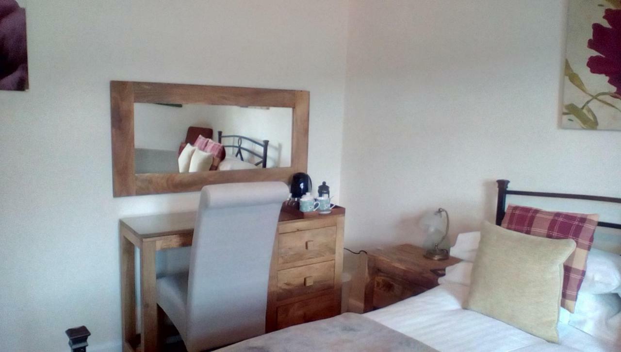 The Lincolnshire Poacher Inn Metheringham エクステリア 写真
