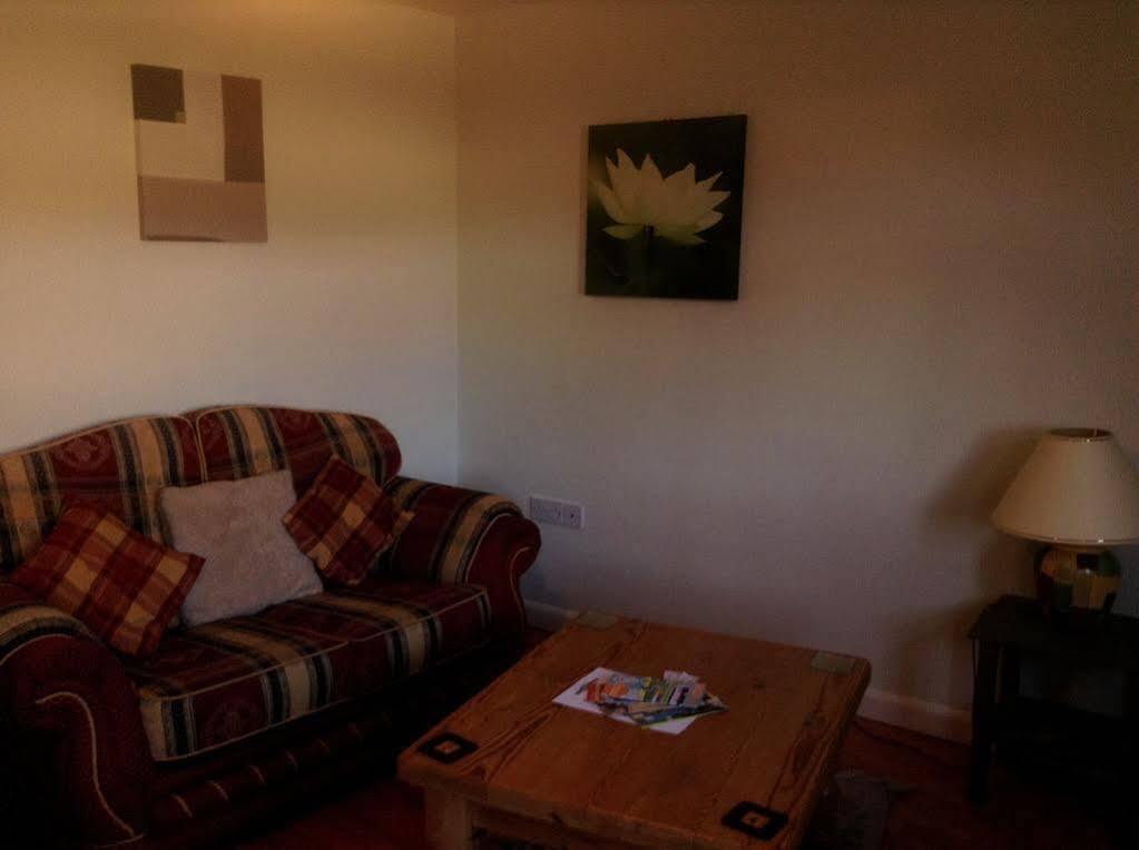 The Lincolnshire Poacher Inn Metheringham エクステリア 写真