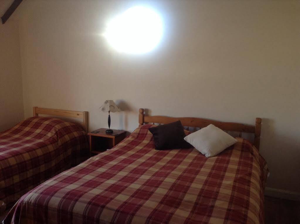 The Lincolnshire Poacher Inn Metheringham エクステリア 写真